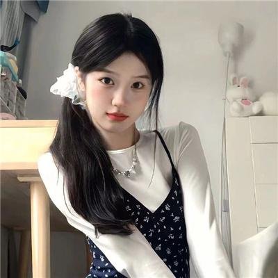 悬崖上的黑玫瑰