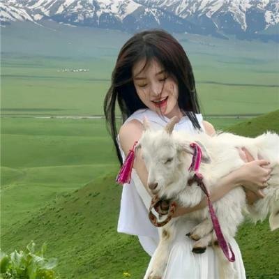 月亮在江边流淌